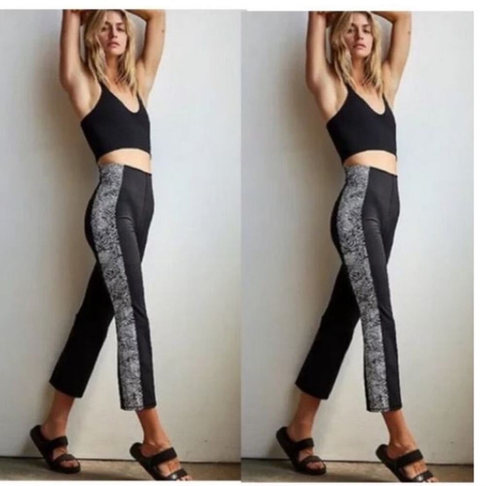 Free People Movement Checkmate Flare Pants/Leggings Size Medium